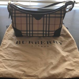 Authentic Burberry Novacheck Hobo vintage.